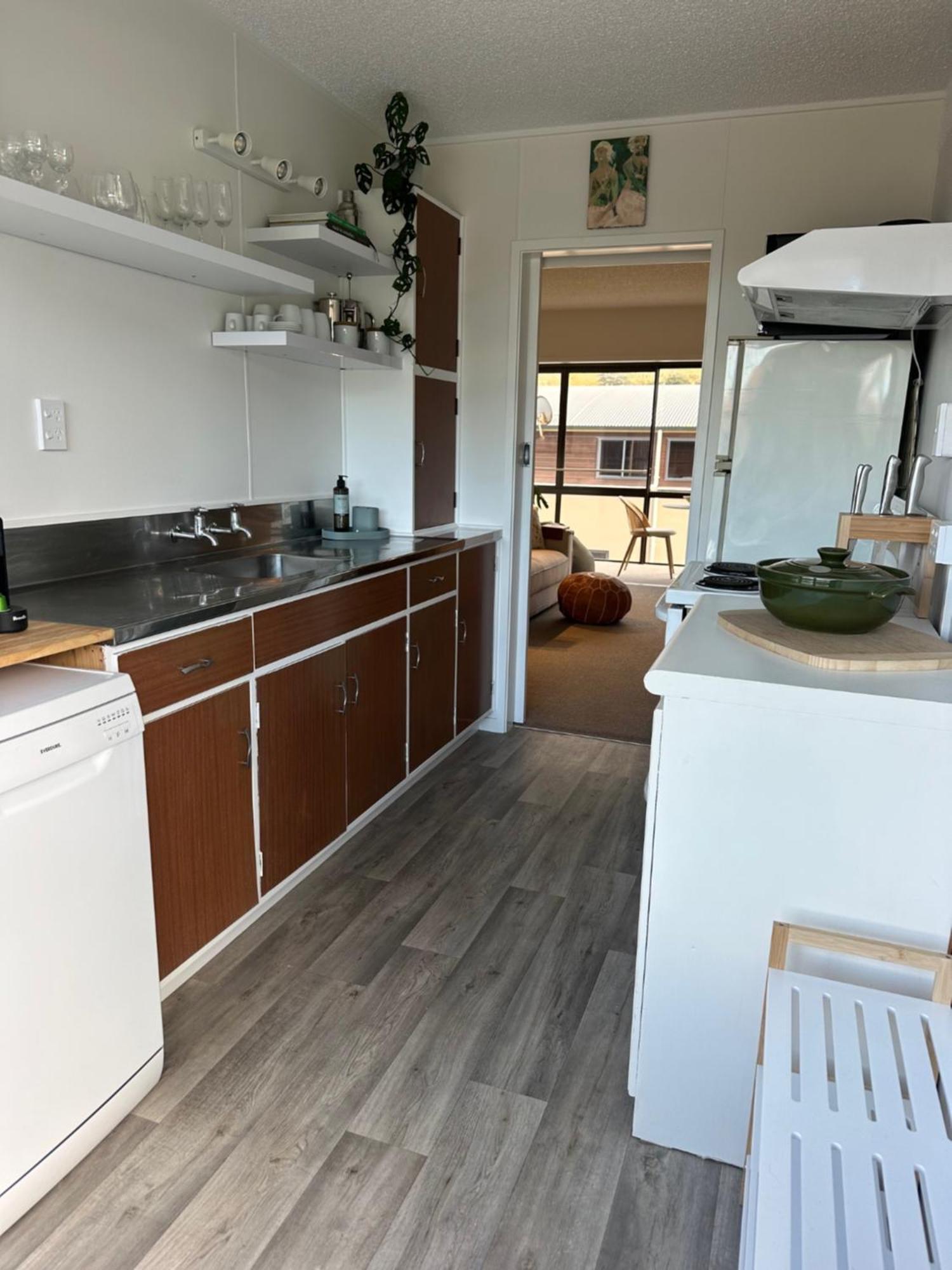 Charm On Commons, Mauao Apartment Mount Maunganui Bagian luar foto