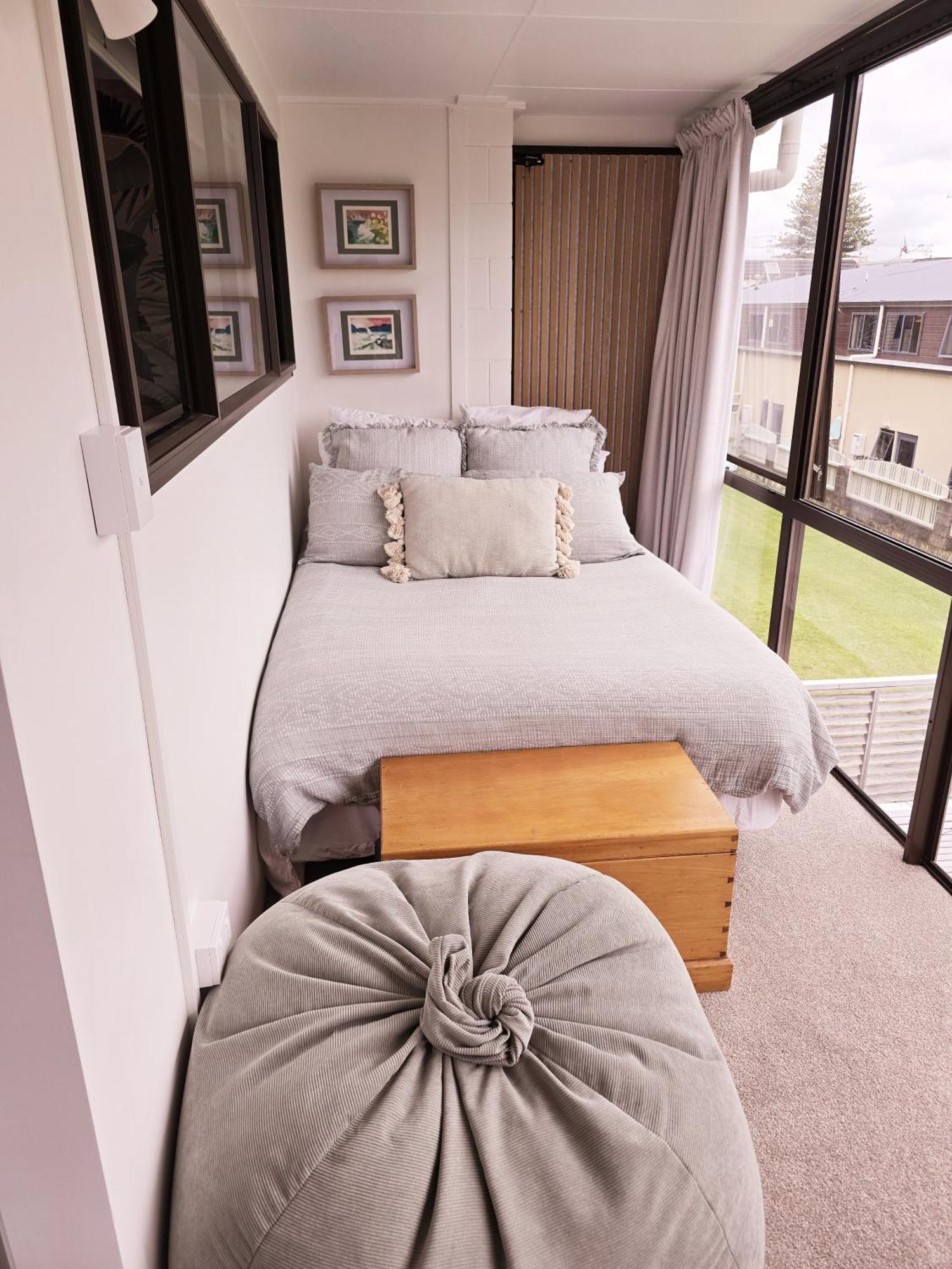Charm On Commons, Mauao Apartment Mount Maunganui Bagian luar foto